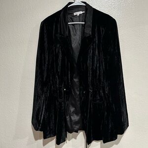 Good American Black velvet cinched waist blazer jacket